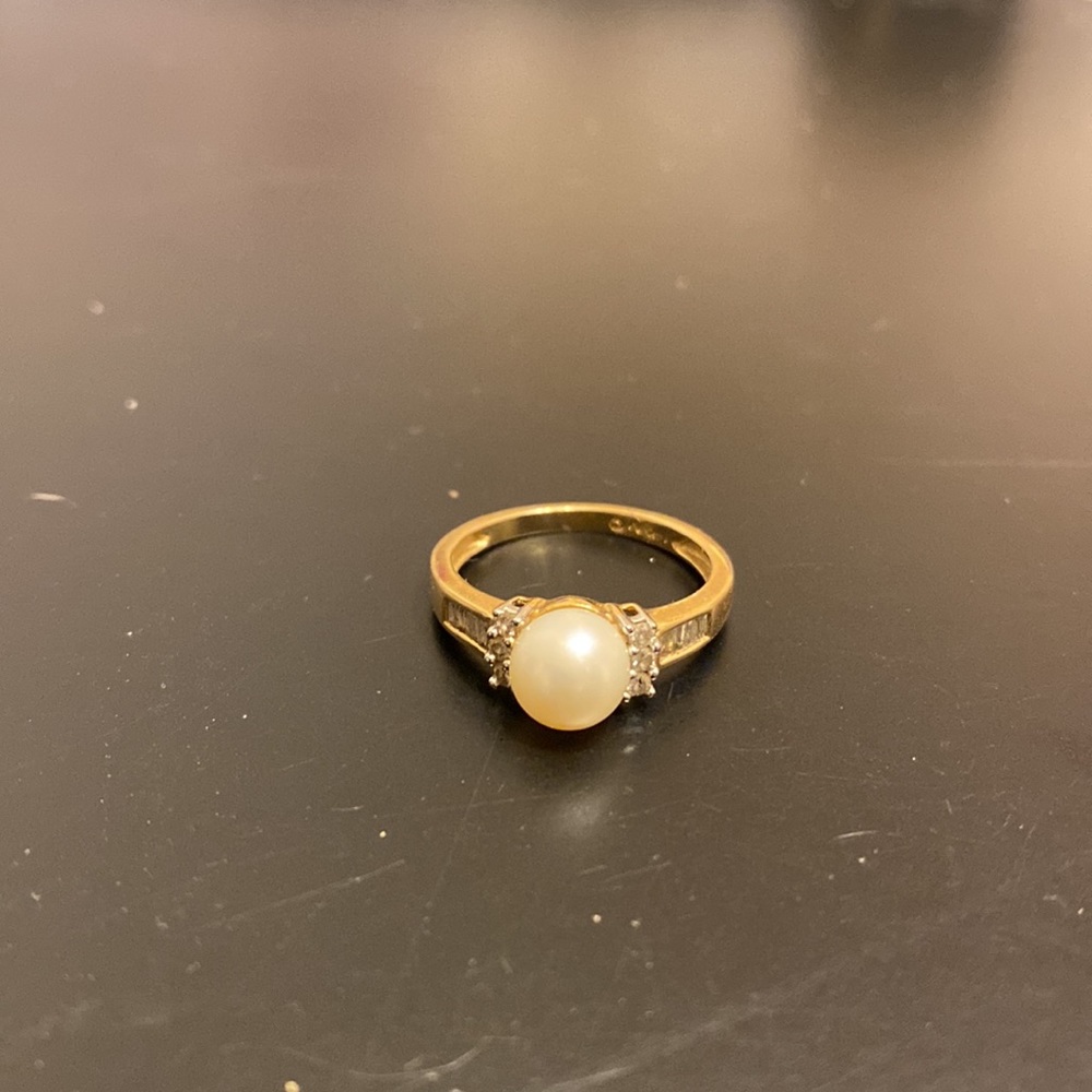 14k Pearl and Diamond Ring Sz 7-1/2